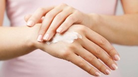 Cele mai bune sfaturi pentru îngrijirea mâinilor în sezonul rece